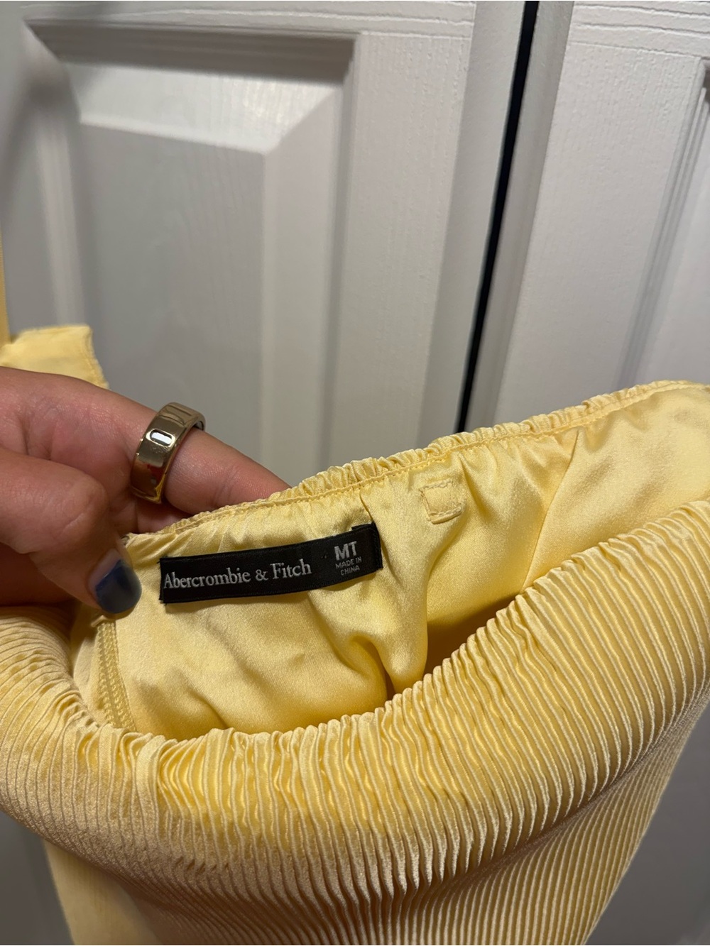 Abercrombie & Fitch Yellow Strapless Pleated Dress - Picture 3 of 6